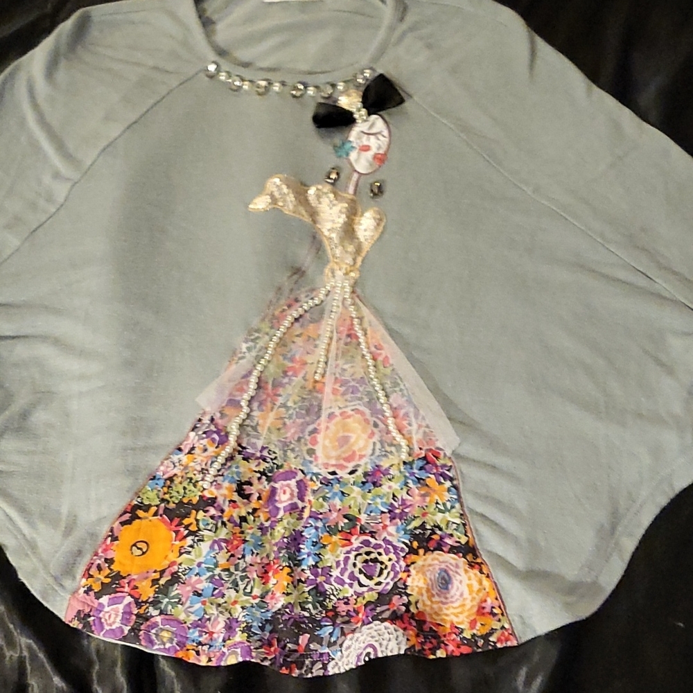 Tsumori Chisato Gray Top with Colorful Design